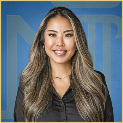 Elizabeth  Kim Photo