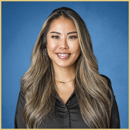 Elizabeth  Kim Photo